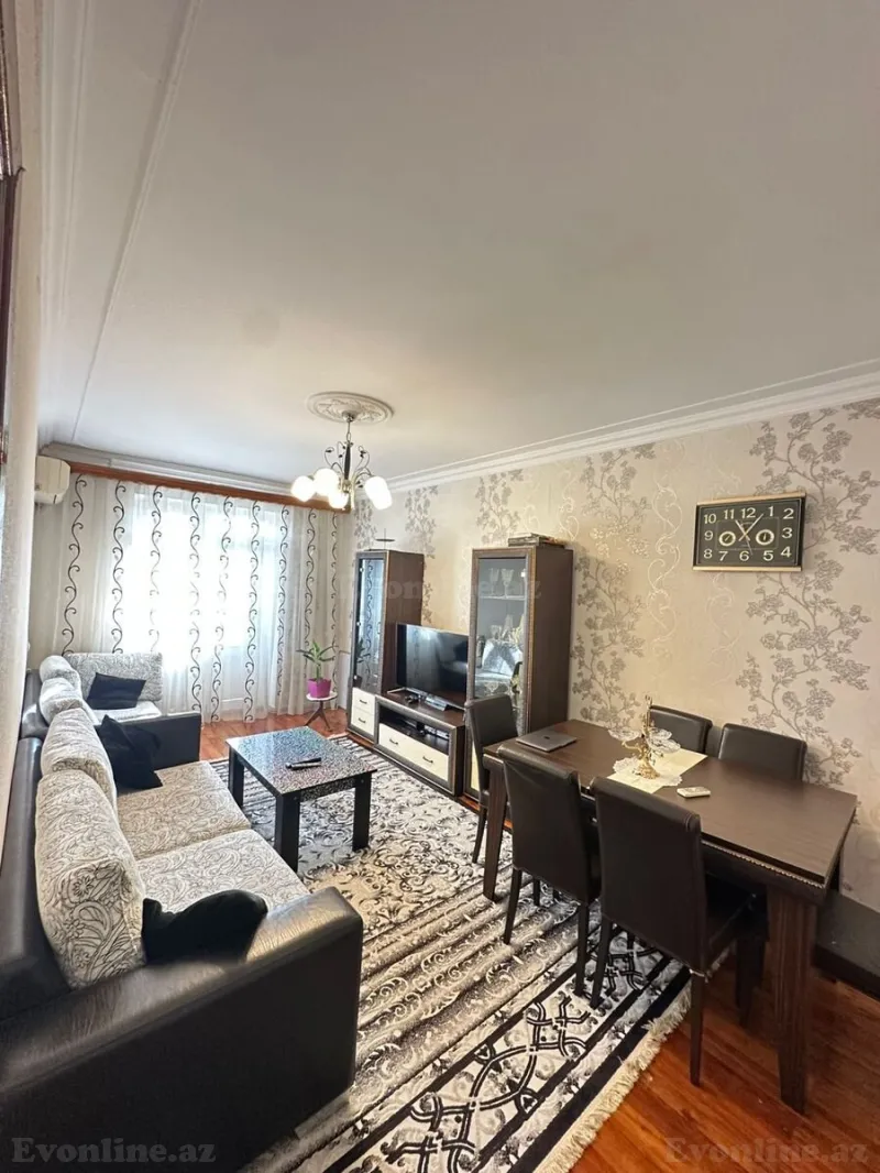 Satılır 3 otaqlı Mənzil Köhnə tikili 85 m² 9-cu mikrorayon