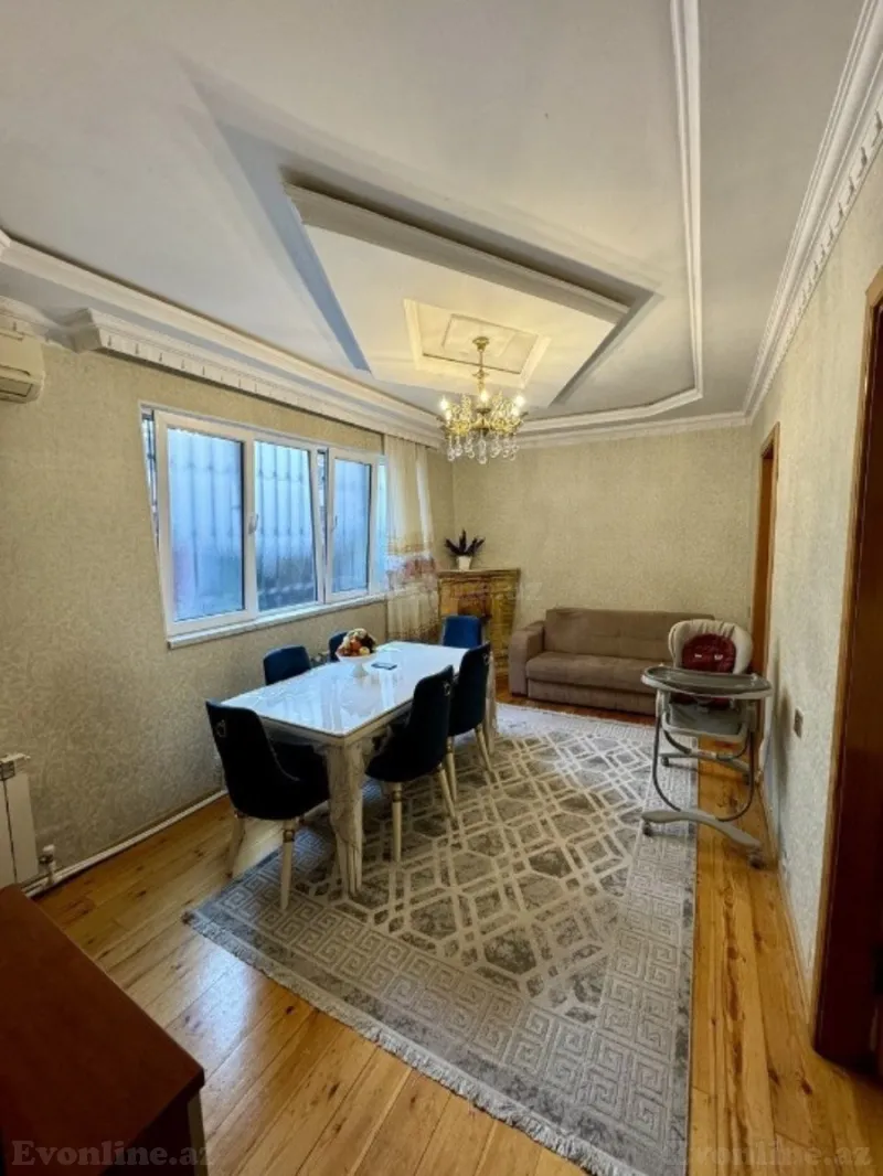 Kirayə verilir 3 otaqlı Mənzil Köhnə tikili 77 m² 28 May m.