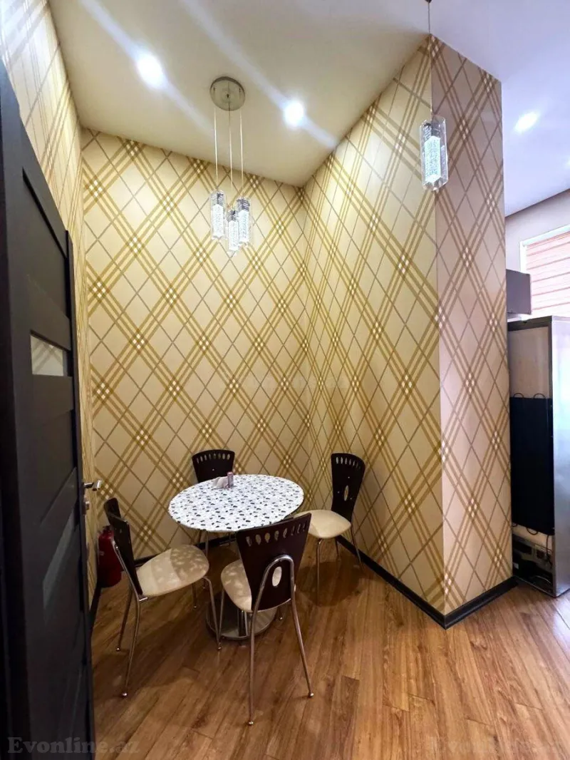 Kirayə verilir 3 otaqlı Mənzil Köhnə tikili 120 m² İçərişəhər m. - şəkil 9