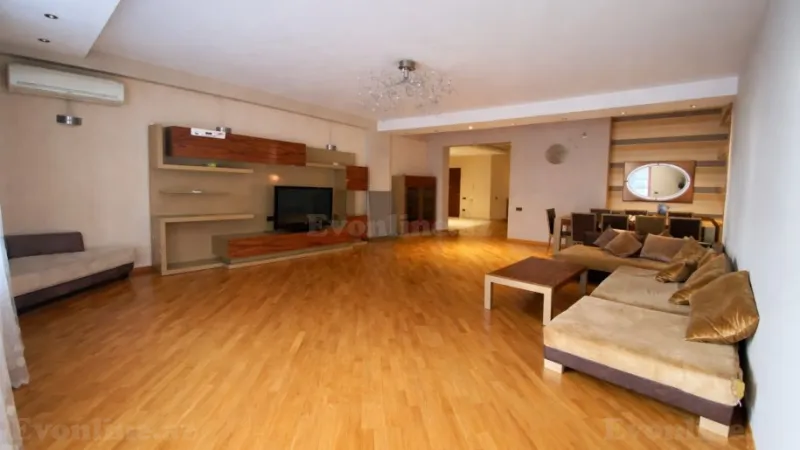 Kirayə verilir 4 otaqlı Mənzil Yeni tikili 225 m² 28 May m. - şəkil 2