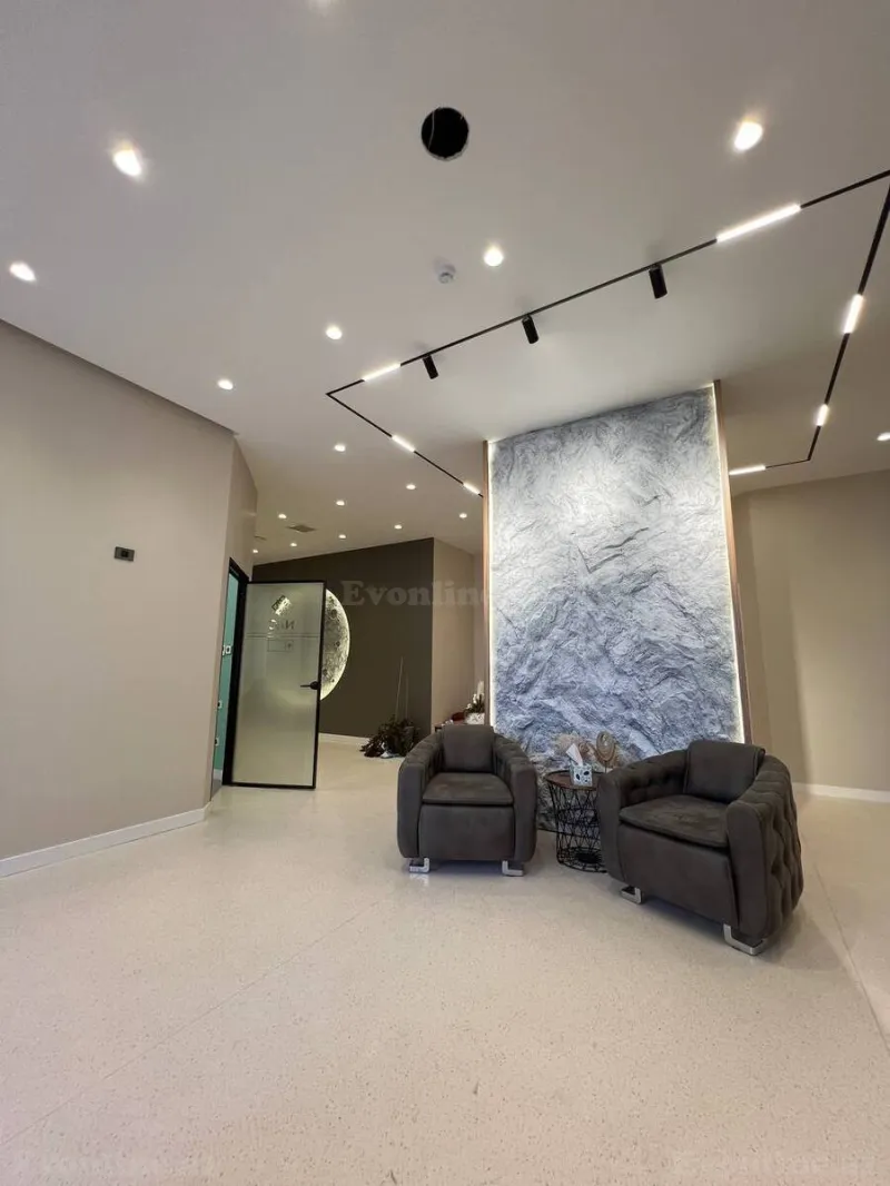 Kirayə verilir Ofis 270 m² Elmlər Akademiyası m. - şəkil 3