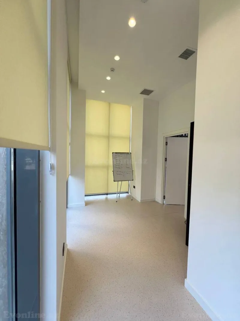 Kirayə verilir Ofis 270 m² Elmlər Akademiyası m. - şəkil 14