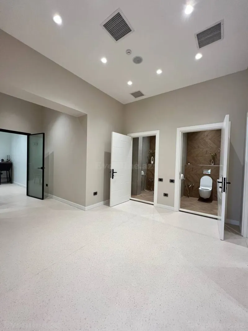 Kirayə verilir Ofis 270 m² Elmlər Akademiyası m. - şəkil 18