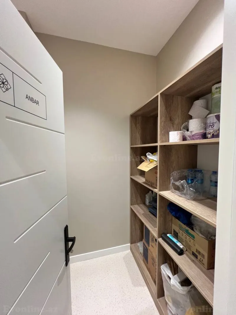 Kirayə verilir Ofis 270 m² Elmlər Akademiyası m. - şəkil 24