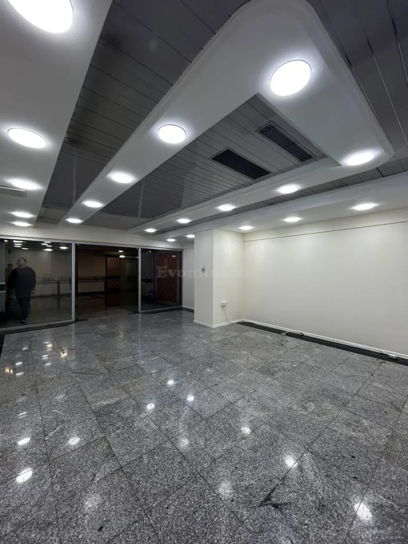 Bakı, Səbail r., İçərişəhər m.da obyekt kirayə verilir