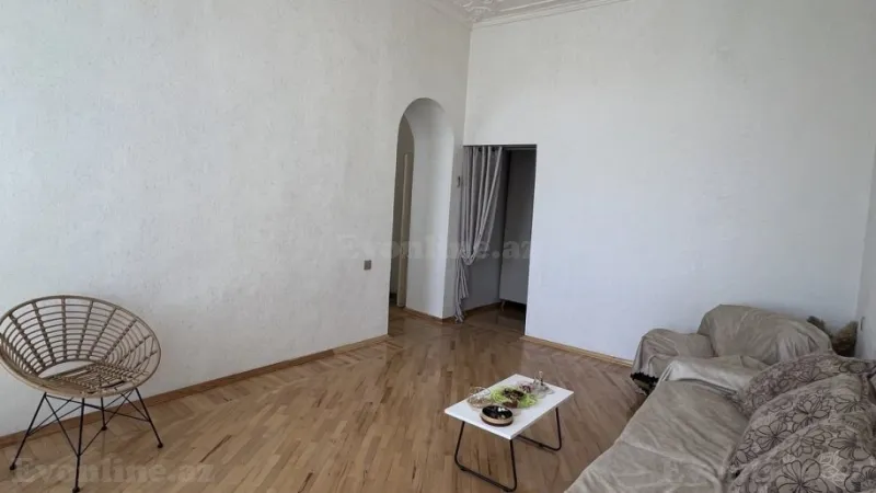 Kirayə verilir 2 otaqlı Mənzil Köhnə tikili 60 m² İçərişəhər m. - şəkil 2