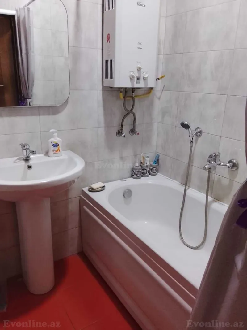 Satılır 2 otaqlı Mənzil Köhnə tikili 65 m² Nərimanov r. - şəkil 3