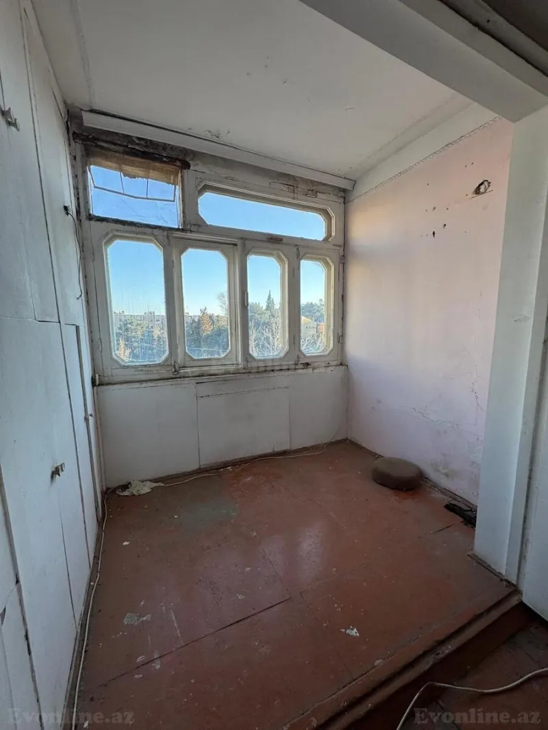 Satılır 3 otaqlı Mənzil Köhnə tikili 74 m² İnşaatçılar m. - şəkil 12