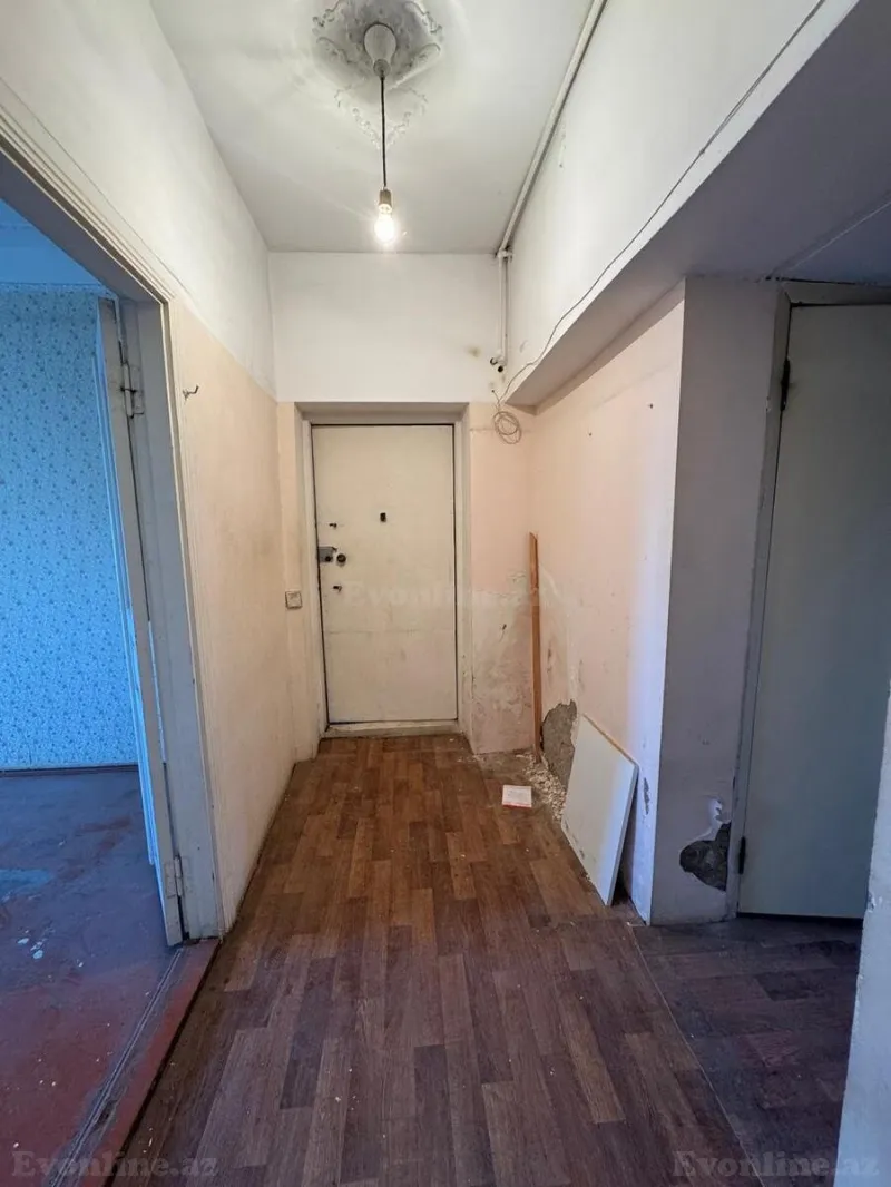 Satılır 3 otaqlı Mənzil Köhnə tikili 74 m² İnşaatçılar m. - şəkil 15