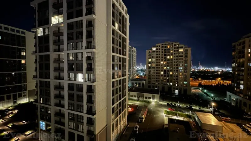 Bakı, Nizami r., Koroğlu m.da 5 otaqlı ofis kirayə verilir