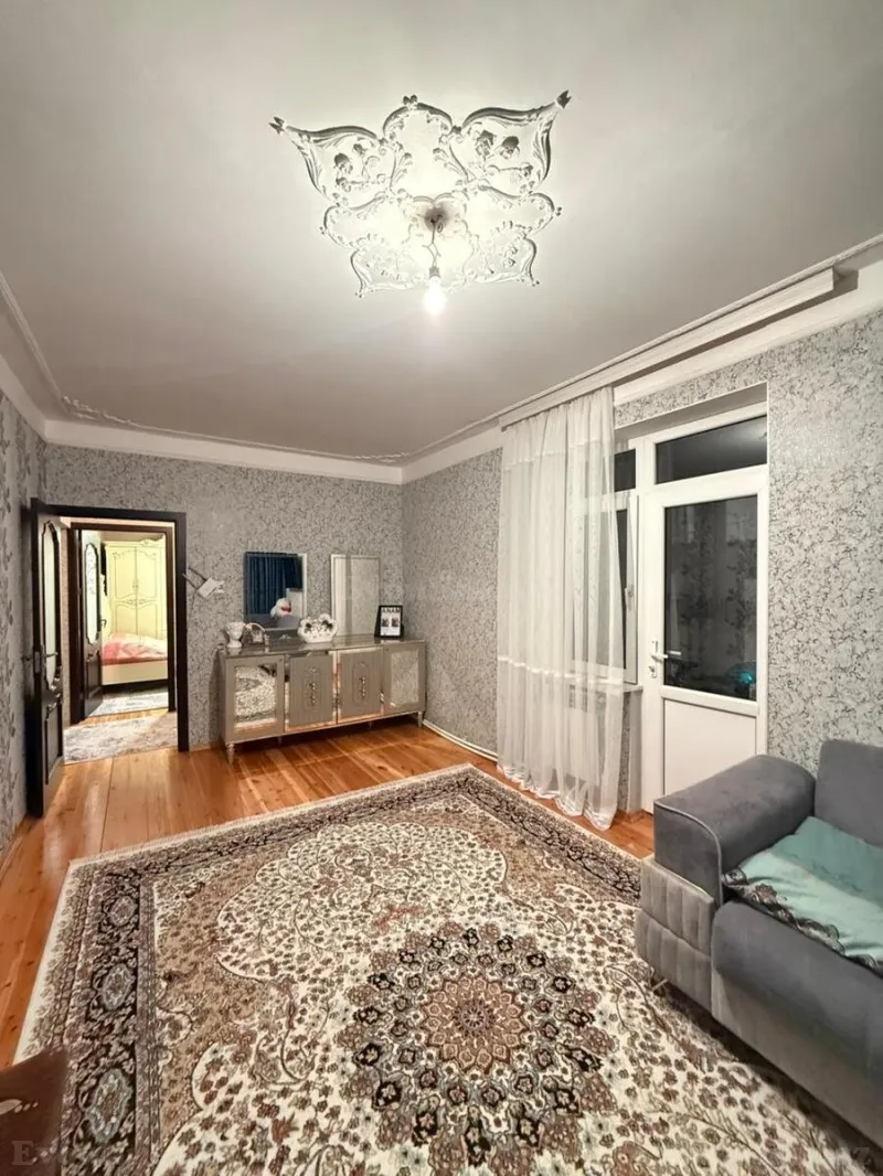 Satılır 2 otaqlı Mənzil Köhnə tikili 65 m² Əhmədli - şəkil 3