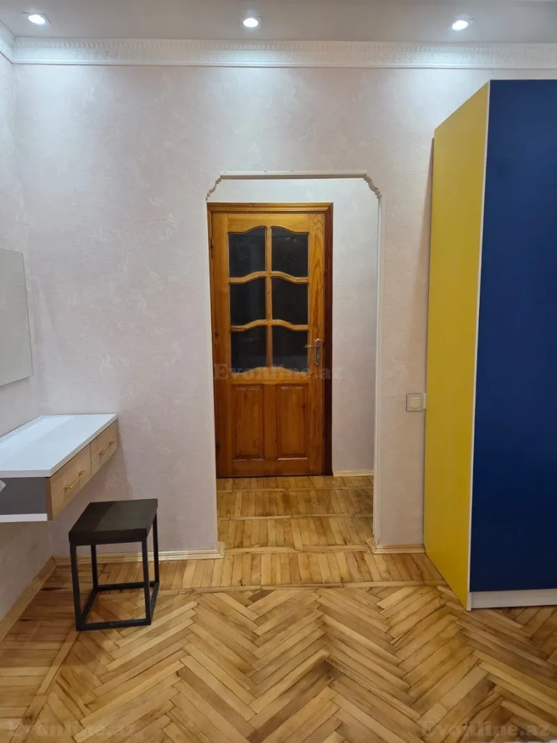 Kirayə verilir 2 otaqlı Mənzil Köhnə tikili 57 m² 5-ci mikrorayon - şəkil 4