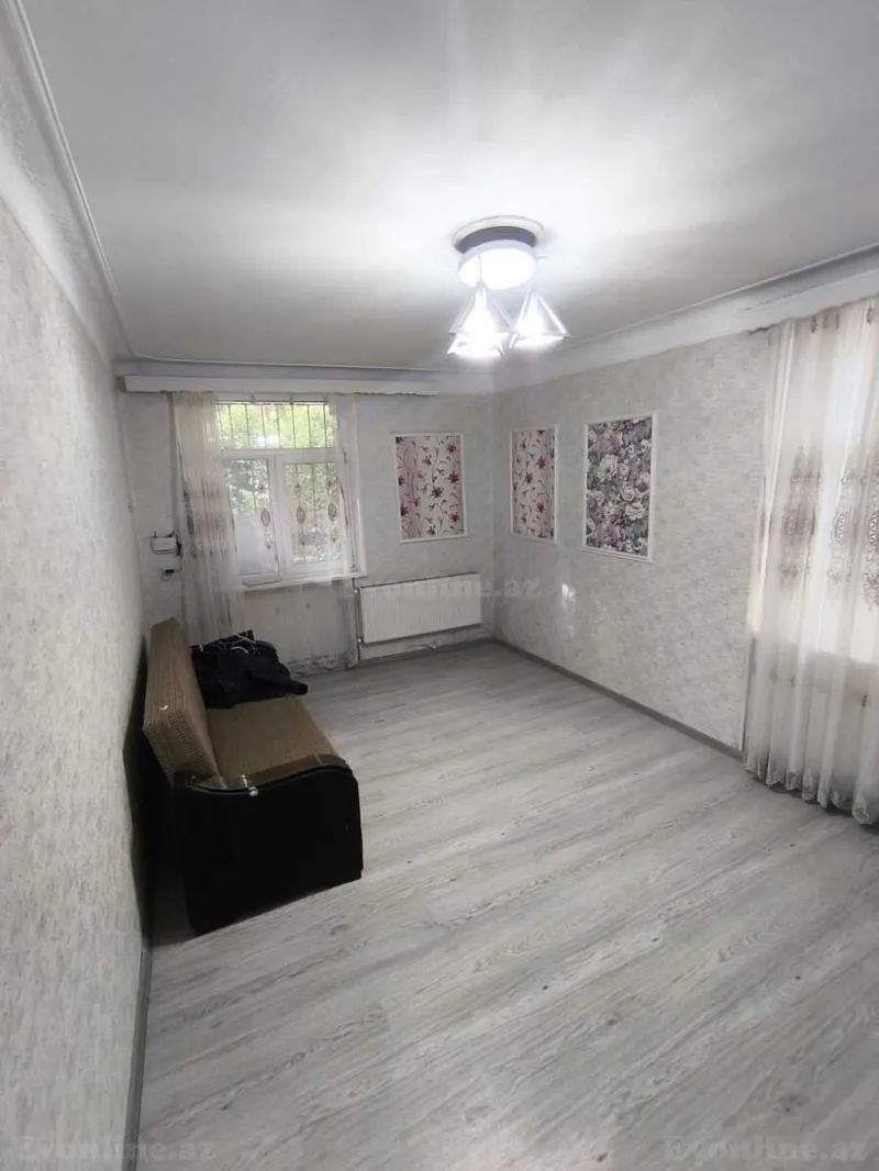 Satılır 2 otaqlı Mənzil Köhnə tikili 45 m² İnşaatçılar m.