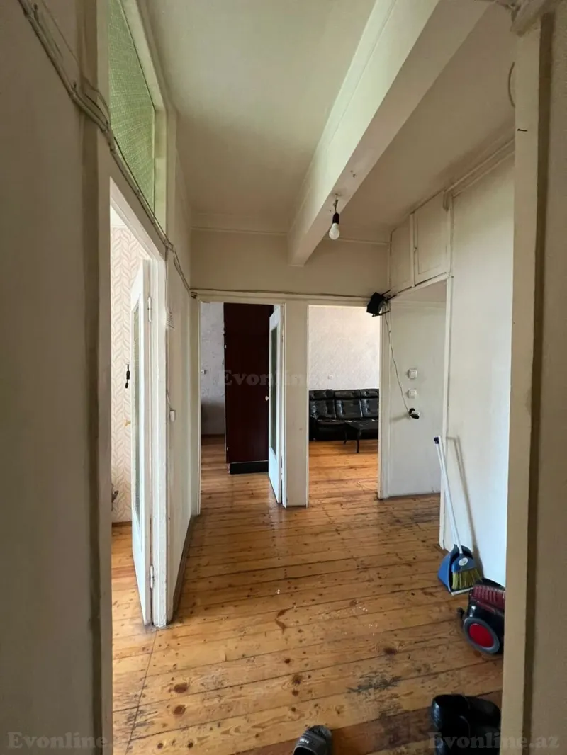 Satılır 3 otaqlı Mənzil Köhnə tikili 90 m² 8-ci mikrorayon - şəkil 8