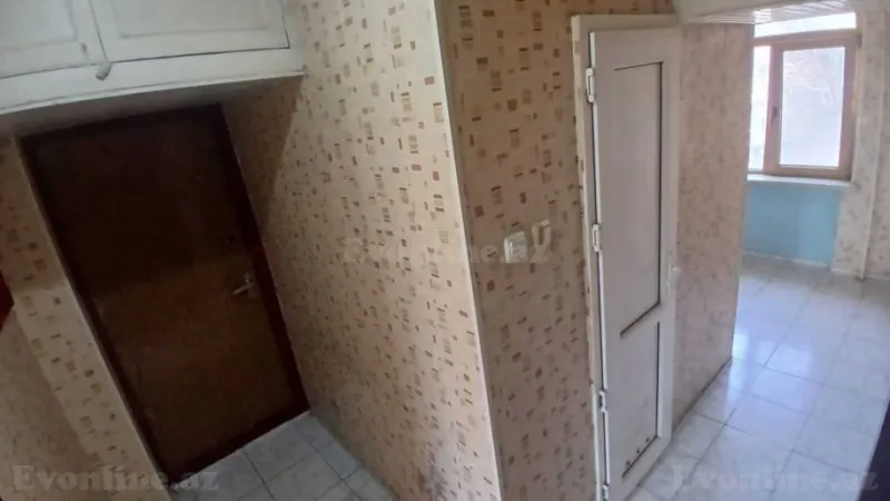 Satılır 3 otaqlı Mənzil Köhnə tikili 65 m² 8-ci kilometr