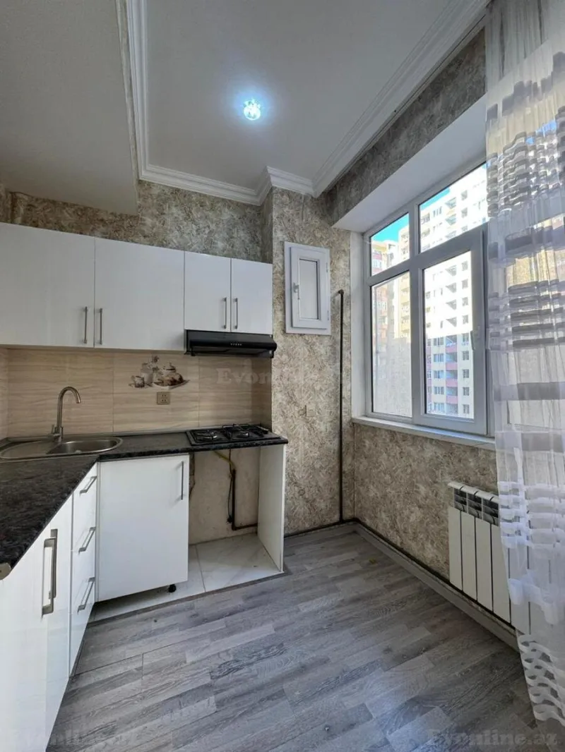 Satılır 2 otaqlı Mənzil Köhnə tikili 64 m² Xətai r. - şəkil 8