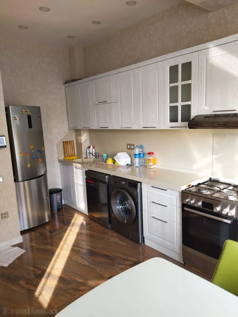 Kirayə verilir 3 otaqlı Mənzil Yeni tikili 121 m² Nəriman Nərimanov m. - şəkil 6