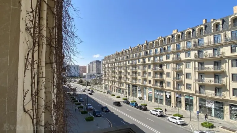 Kirayə verilir 3 otaqlı Mənzil Yeni tikili 155 m² Xətai r. - şəkil 27