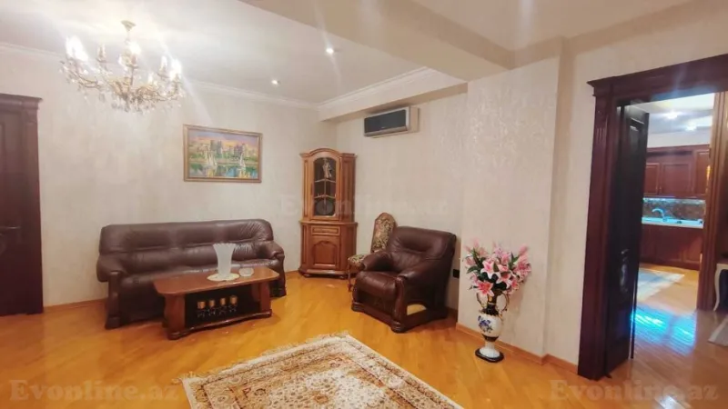 Satılır 4 otaqlı Mənzil Yeni tikili 240 m² Nizami m. - şəkil 3