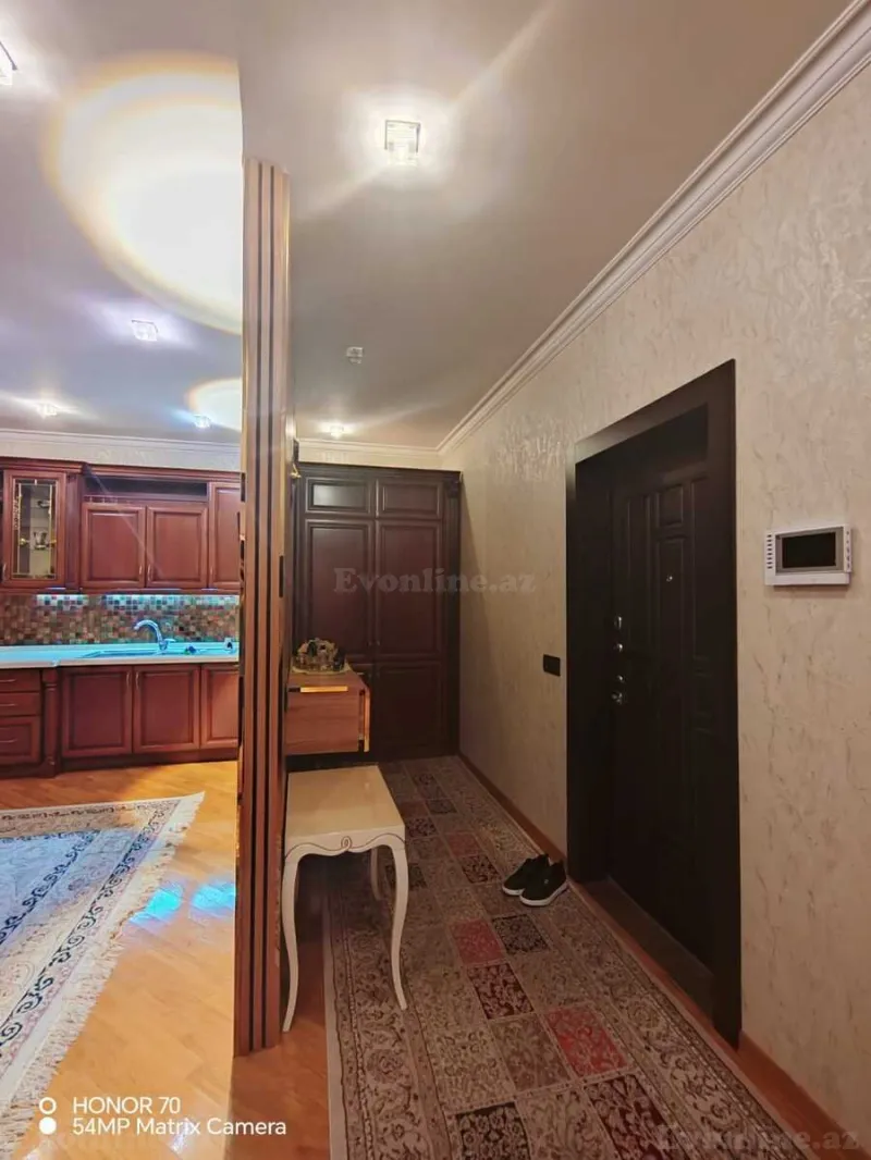 Satılır 4 otaqlı Mənzil Yeni tikili 240 m² Nizami m. - şəkil 25