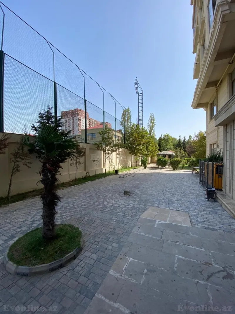 Satılır 2 otaqlı Mənzil Yeni tikili 95 m² 7-ci mikrorayon - şəkil 2