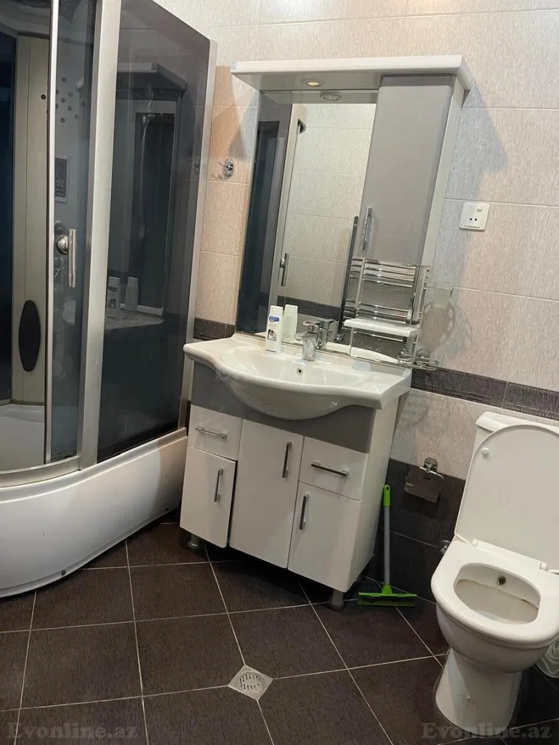 Kirayə verilir 3 otaqlı Mənzil Yeni tikili 153 m² Nərimanov r. - şəkil 10