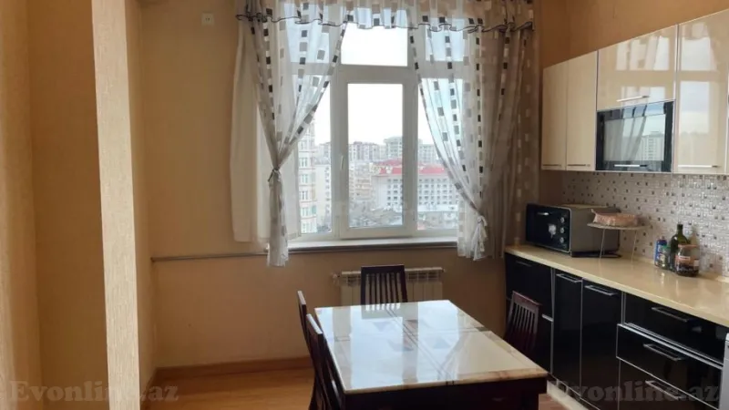 Kirayə verilir 3 otaqlı Mənzil Yeni tikili 153 m² Nərimanov r. - şəkil 13