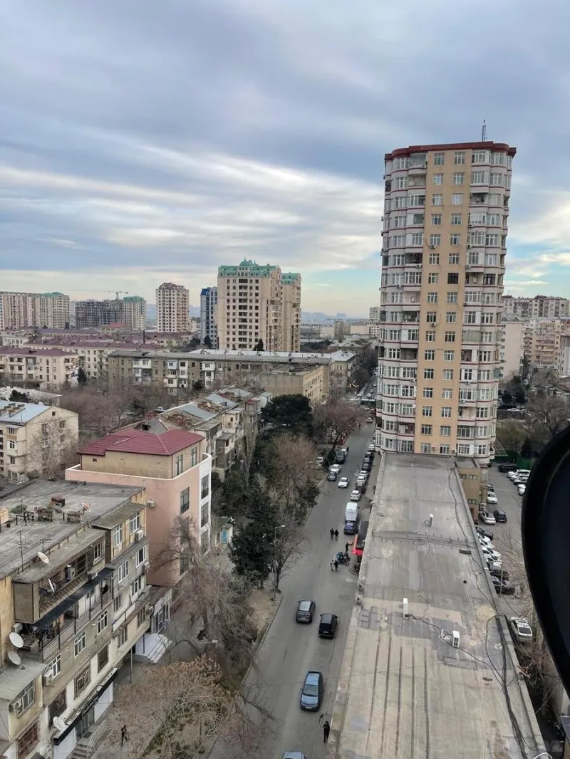 Kirayə verilir 3 otaqlı Mənzil Yeni tikili 153 m² Nərimanov r. - şəkil 21