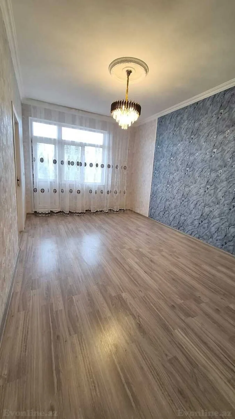 Satılır 2 otaqlı Mənzil Köhnə tikili 45 m² 3-cü mikrorayon - şəkil 2