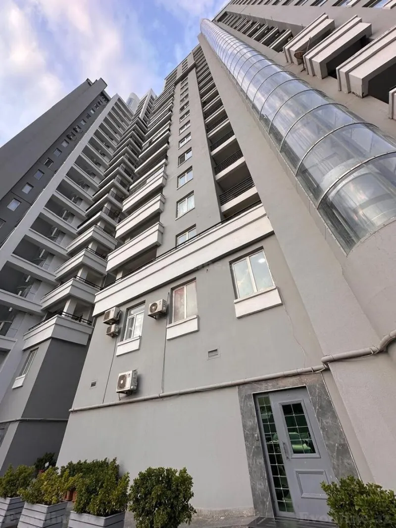 Kirayə verilir 3 otaqlı Mənzil Yeni tikili 189 m² 28 May m. - şəkil 10