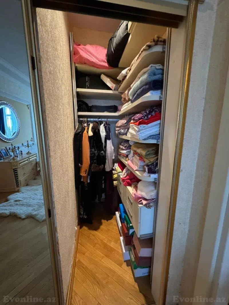 Satılır 4 otaqlı Mənzil Yeni tikili 185 m² Elmlər Akademiyası m. - şəkil 13