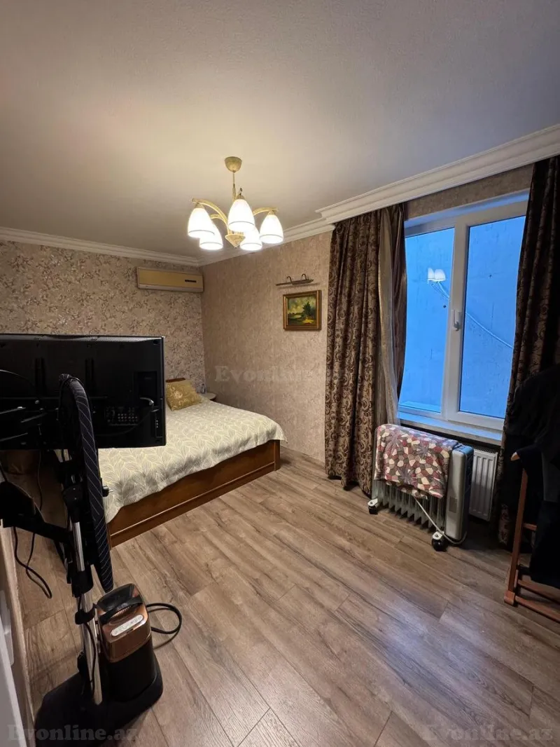 Satılır 4 otaqlı Mənzil Köhnə tikili 90 m² Yasamal - şəkil 5