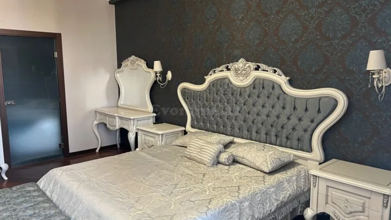 Kirayə verilir 3 otaqlı Mənzil Yeni tikili 175 m² 28 May m. - şəkil 2