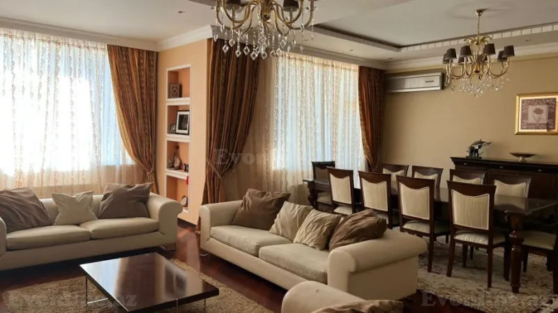 Kirayə verilir 3 otaqlı Mənzil Yeni tikili 175 m² 28 May m. - şəkil 6