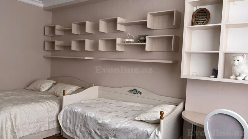 Kirayə verilir 3 otaqlı Mənzil Yeni tikili 175 m² 28 May m. - şəkil 13