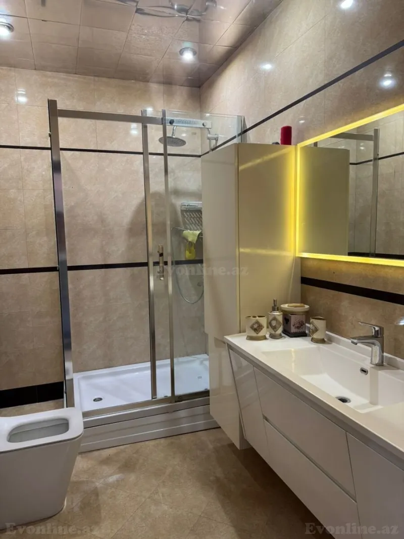 Kirayə verilir 3 otaqlı Mənzil Yeni tikili 175 m² 28 May m. - şəkil 24