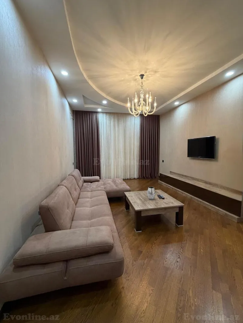 Satılır 3 otaqlı Mənzil Yeni tikili 107 m² 8-ci mikrorayon