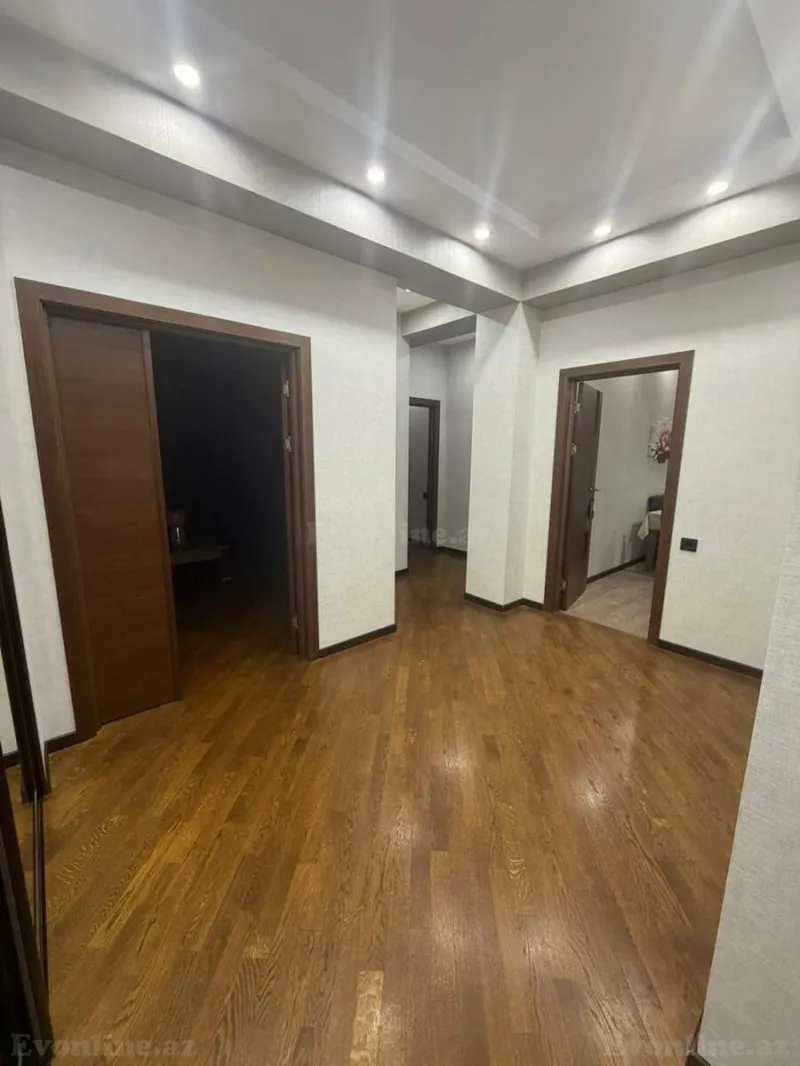 Satılır 3 otaqlı Mənzil Yeni tikili 107 m² 8-ci mikrorayon - şəkil 6