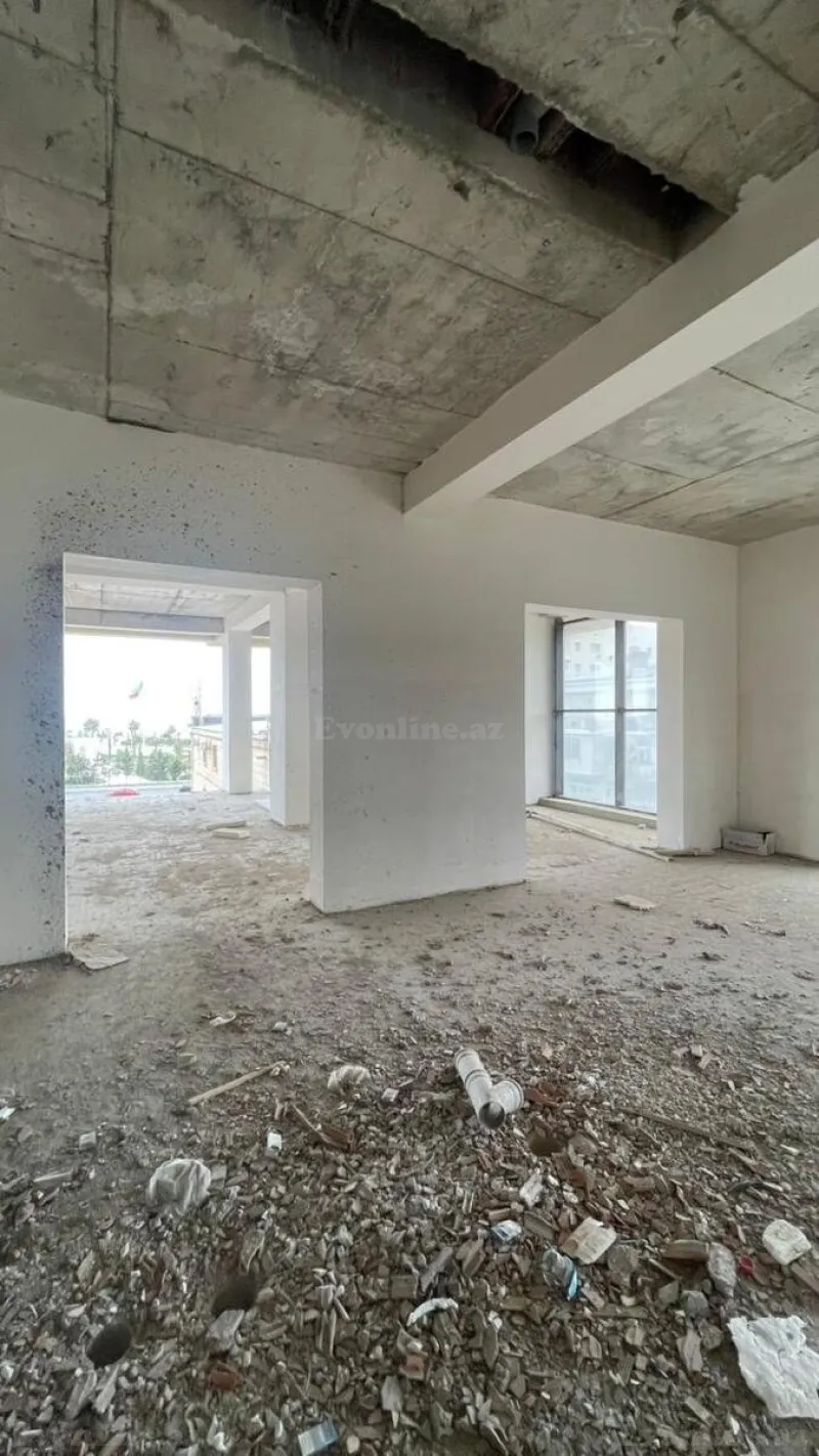 Satılır Obyekt 2000 m² Xətai r. - şəkil 4