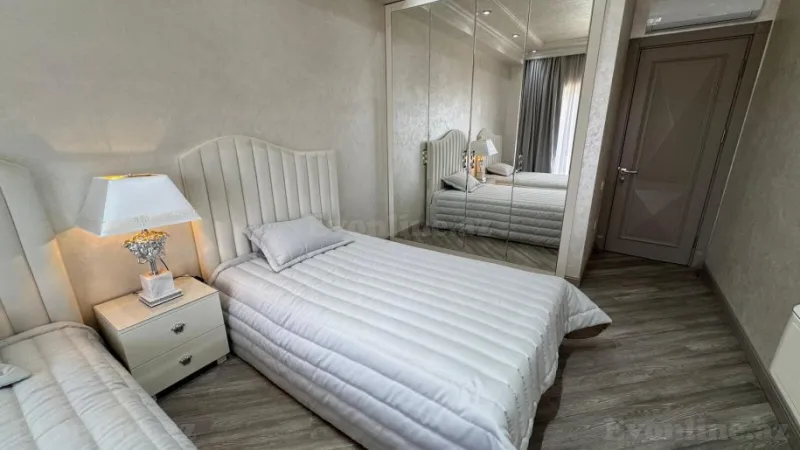 Satılır 3 otaqlı Mənzil Yeni tikili 140 m² Xətai r. - şəkil 17