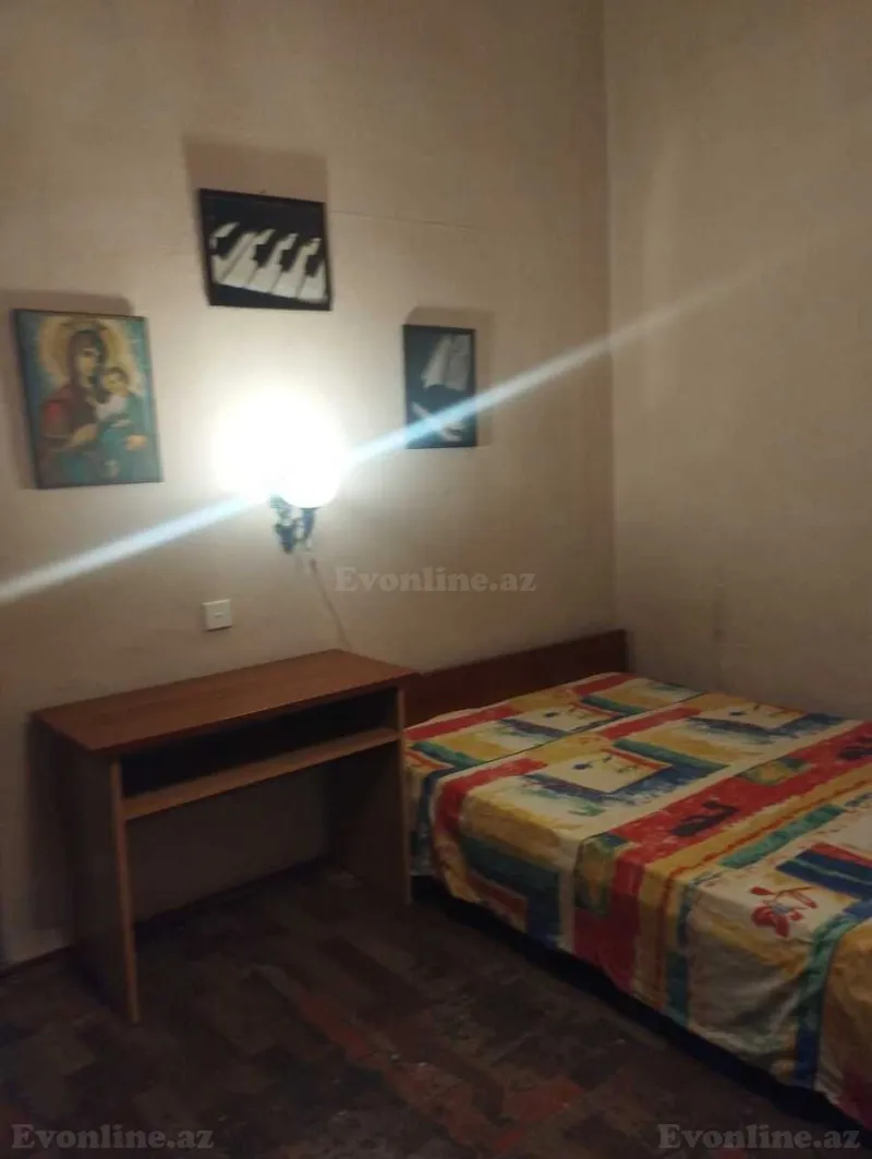 Kirayə verilir 1 otaqlı Mənzil Köhnə tikili 40 m² Sahil m. - şəkil 2