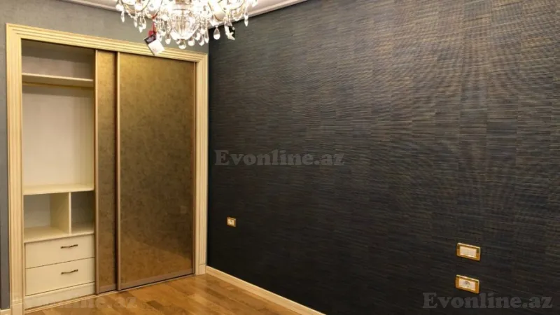 Satılır 4 otaqlı Mənzil Yeni tikili 200 m² Xətai m. - şəkil 17