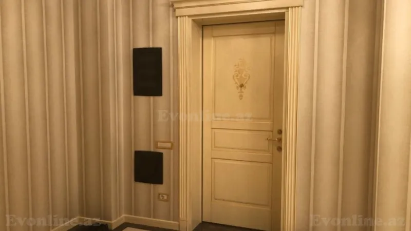 Satılır 4 otaqlı Mənzil Yeni tikili 200 m² Xətai m. - şəkil 19