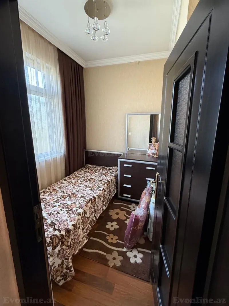 Kirayə verilir 3 otaqlı Mənzil Köhnə tikili 70 m² 4-cü mikrorayon - şəkil 2