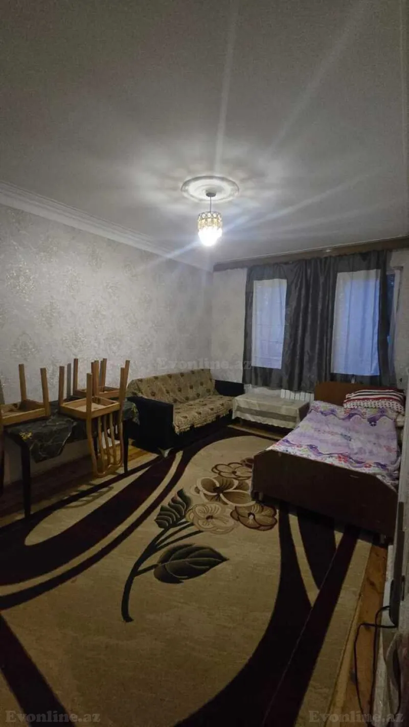 Bakı, Nəsimi r., Memar Əcəmi m., 2-ci mikrorayonda 1 otaqlı mənzil kirayə verilir