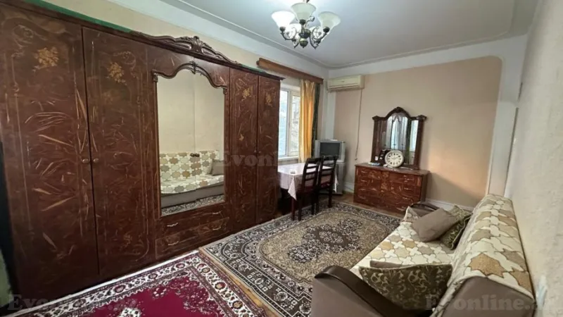 Kirayə verilir 2 otaqlı Mənzil Köhnə tikili 45 m² Elmlər Akademiyası m.