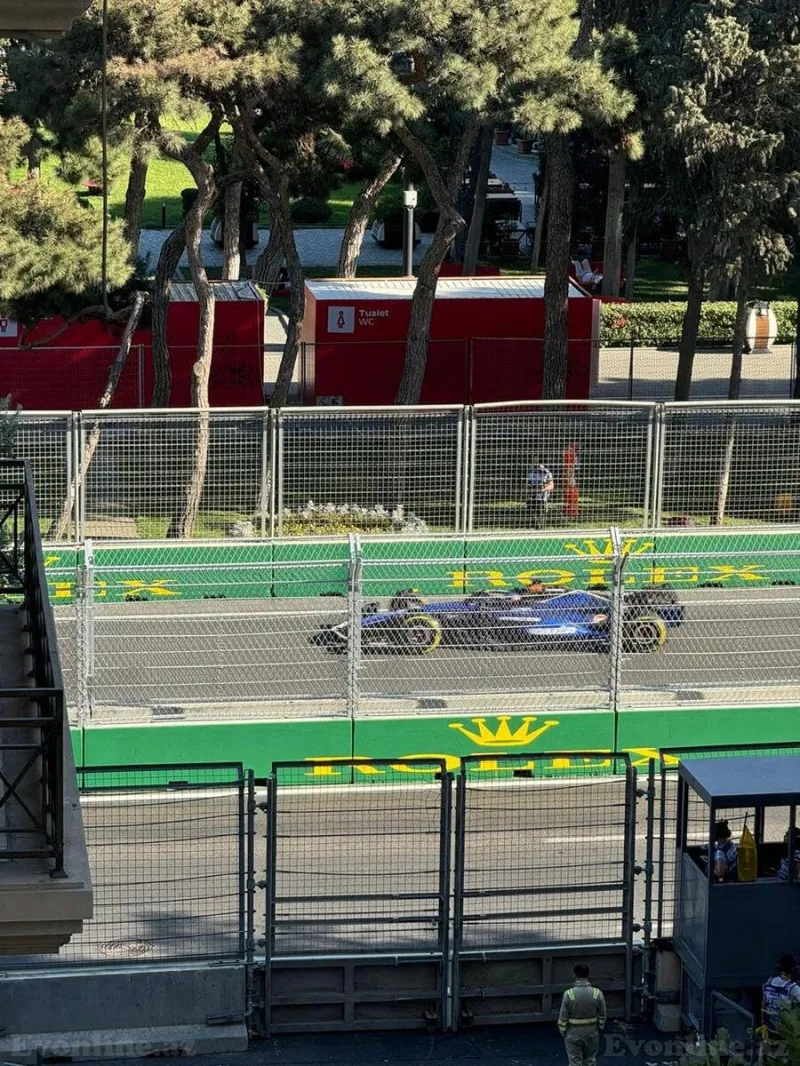 4 otaqlı Mənzil 200 m² İçərişəhər m. Kirayə verilir