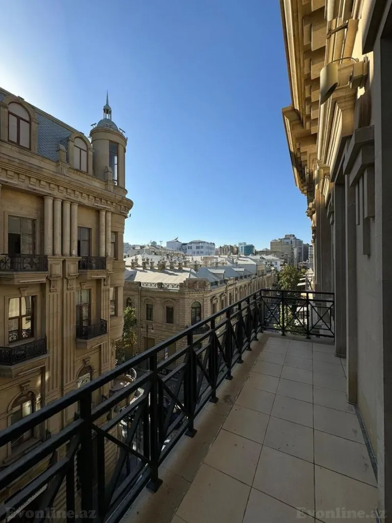 Kirayə verilir 4 otaqlı Mənzil Köhnə tikili 200 m² İçərişəhər m. - şəkil 4