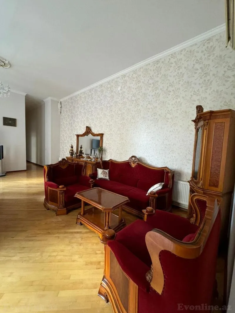 Kirayə verilir 4 otaqlı Mənzil Köhnə tikili 200 m² İçərişəhər m. - şəkil 8