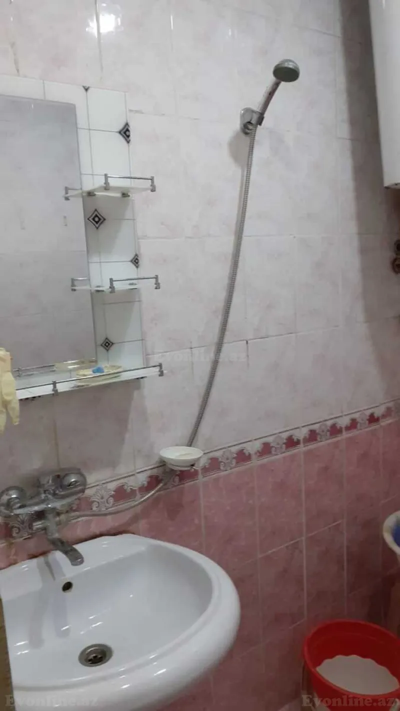 Kirayə verilir 3 otaqlı Mənzil Köhnə tikili 75 m² 7-ci mikrorayon - şəkil 9
